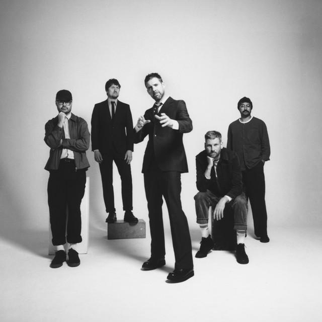 Kaiser Chiefs (County Enclosure)
