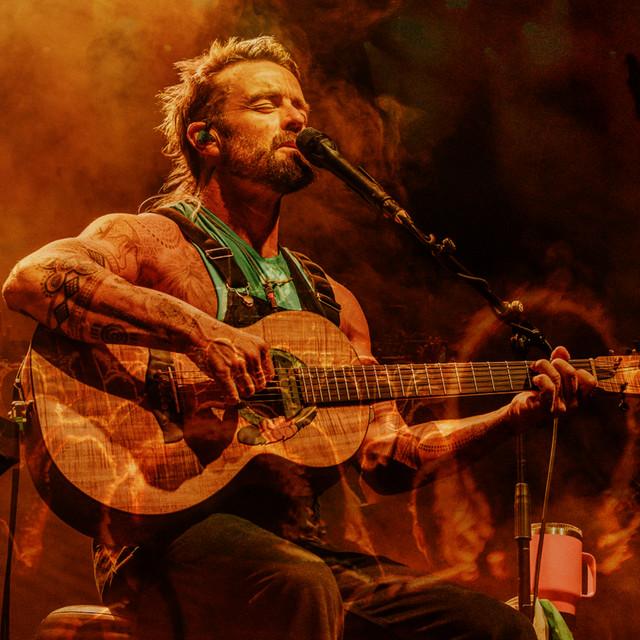 Xavier Rudd Baarn